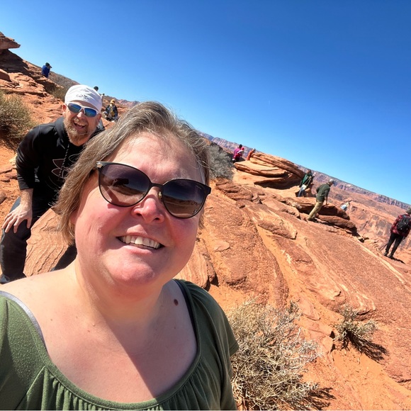 Meet your Posher, Jess - Picture 6 of 6